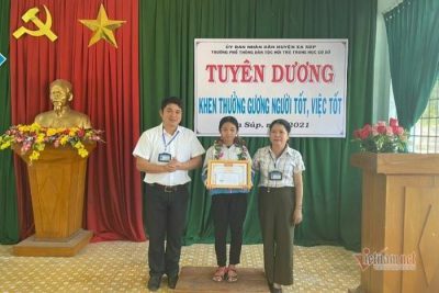 Trường Phổ thông dân tộc nội trú THCS huyện Ea Súp tuyên dương tấm gương Người tốt, việc tốt